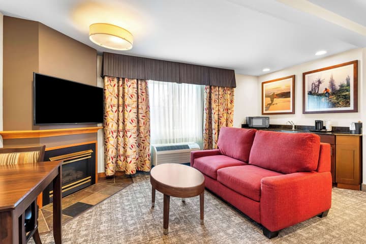 Best Western Rocky Mountain Lodge