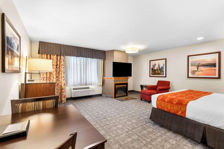 Best Western Rocky Mountain Lodge