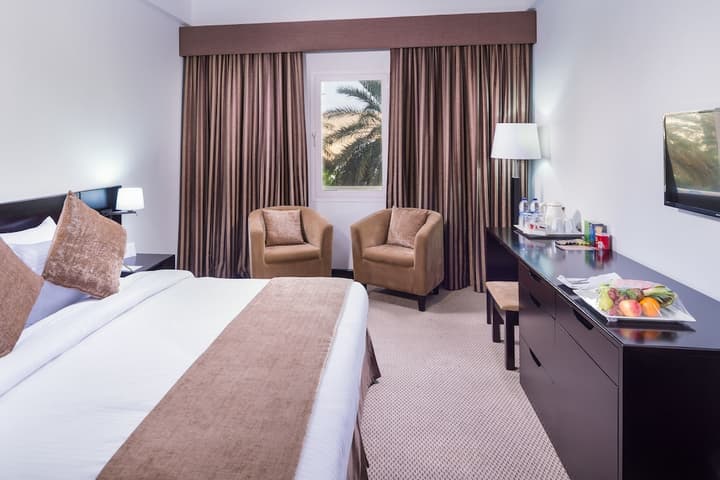 Sur Plaza Hotel