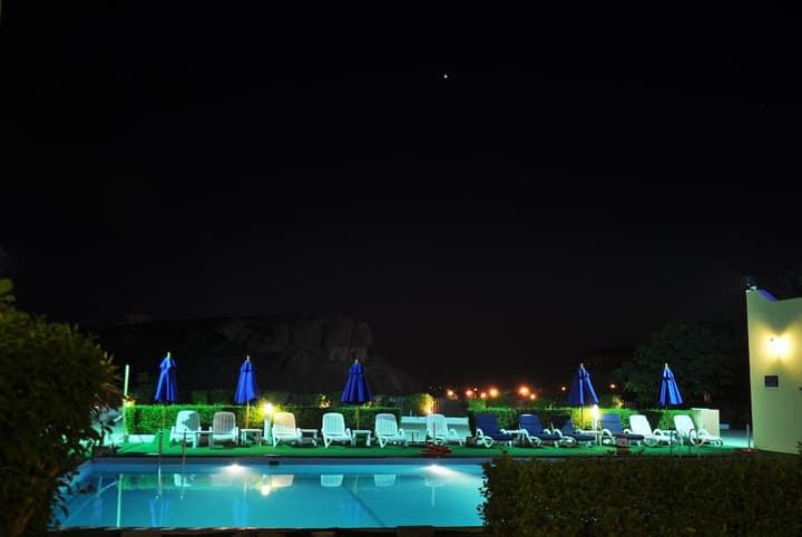 Sur Plaza Hotel