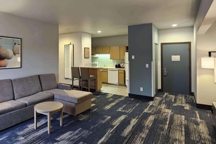 Edgewater Inn and Suites, an Ascend Collection Hotel