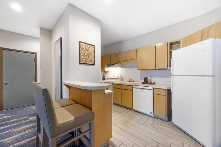 Edgewater Inn and Suites, an Ascend Collection Hotel
