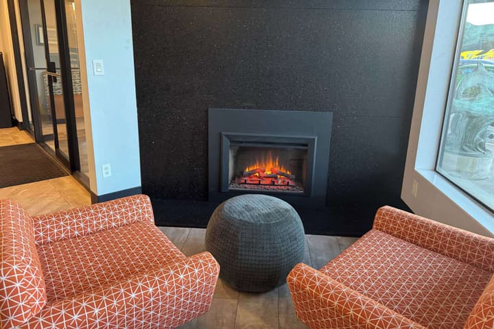 Edgewater Inn and Suites, an Ascend Collection Hotel