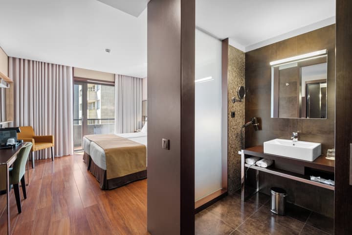 Axis Porto Business & Spa Hotel