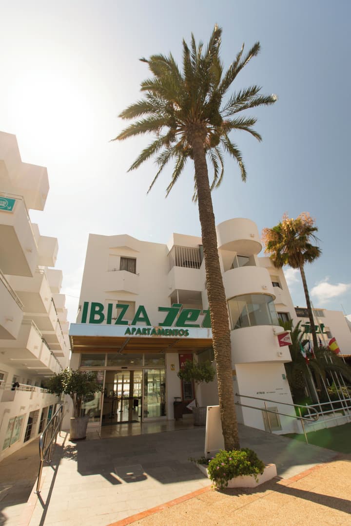 Ibiza JET Apartamentos - Adults Only