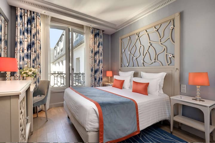 Hotel Rochester Champs Elysées
