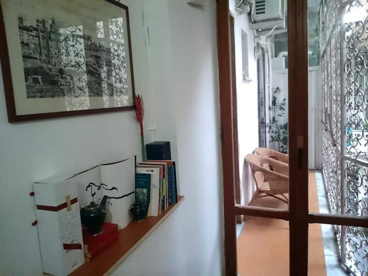 Vatican Rooms Guest House