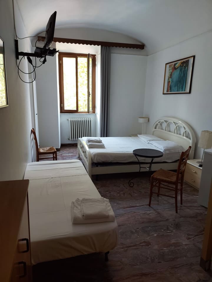 Vatican Rooms Guest House