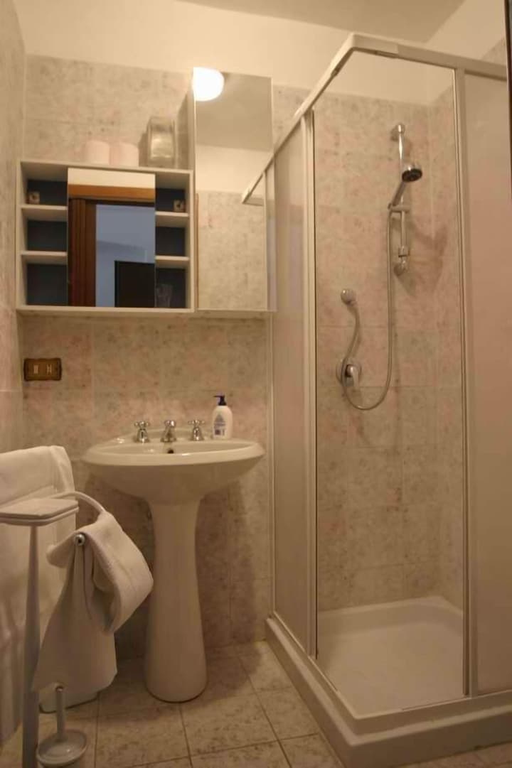 Vatican Rooms Guest House