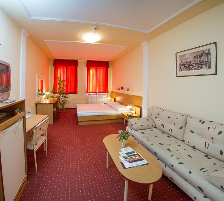 Platan Hotel