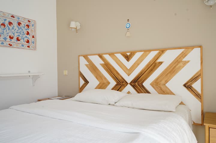 Hideaway Hotel