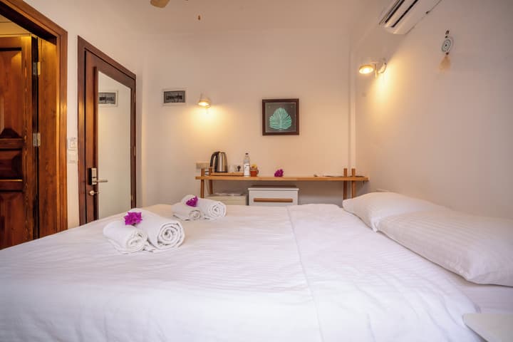 Hideaway Hotel