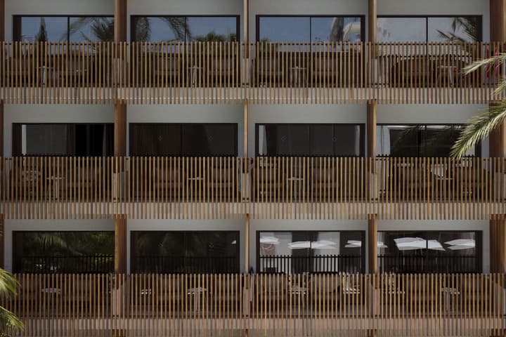 Las Gaviotas Suites Hotel