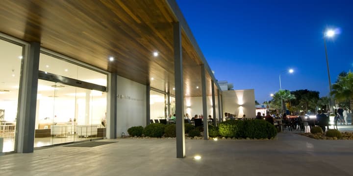 Las Gaviotas Suites Hotel