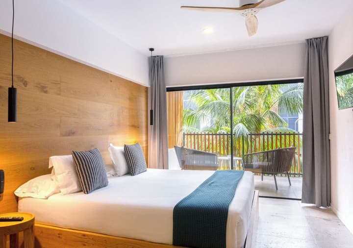 Las Gaviotas Suites Hotel