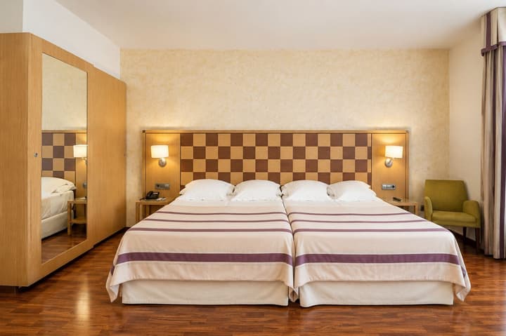 Duran Hotel & Restaurant