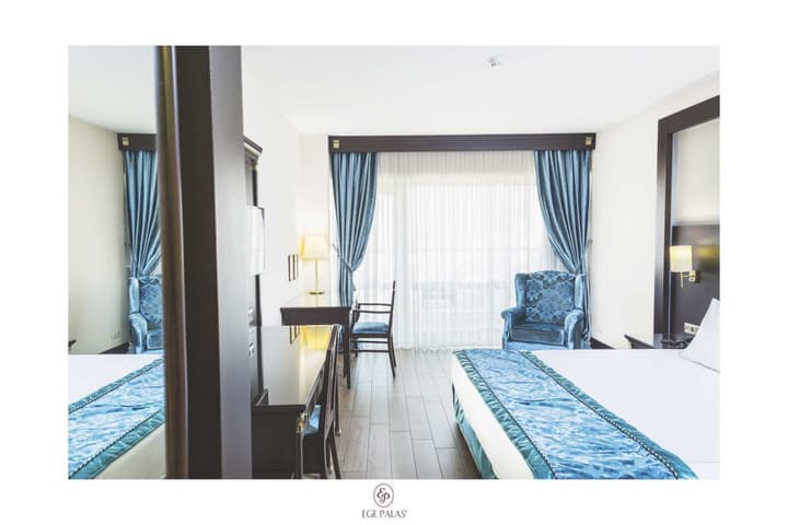 Ege Palas Business Hotel