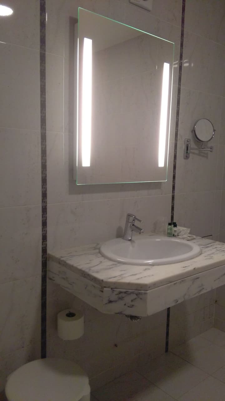 Aveiro Center Hotel