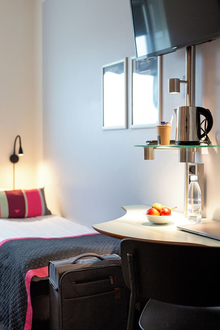 CABINN Metro Hotel