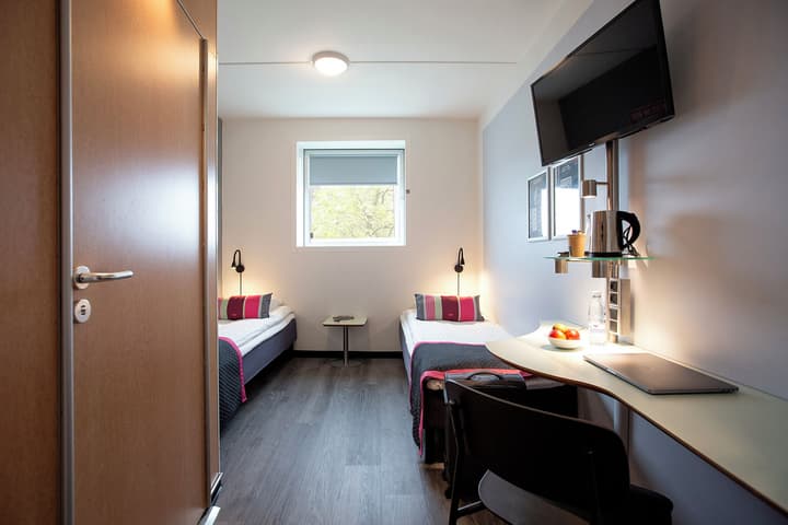CABINN Metro Hotel