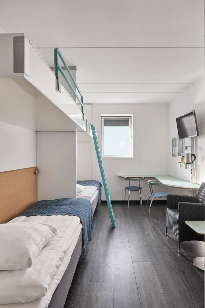 CABINN Metro Hotel