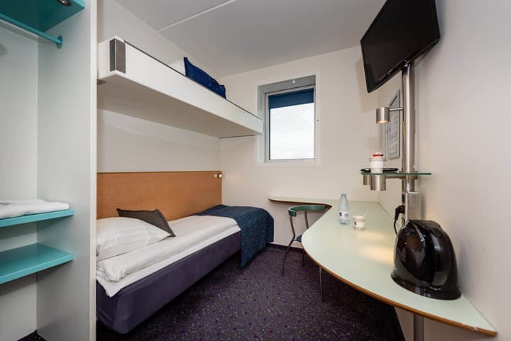 CABINN Metro Hotel