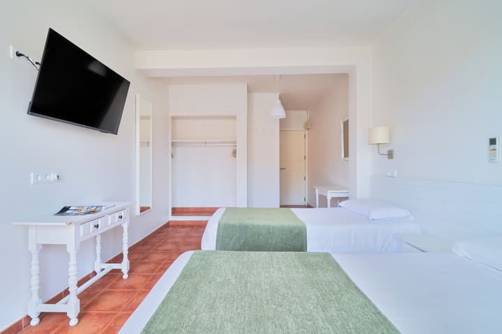 Sol y Miel Hostal