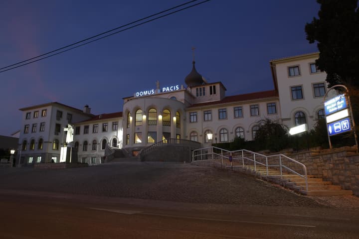 Domus Pacis Fatima Hotel