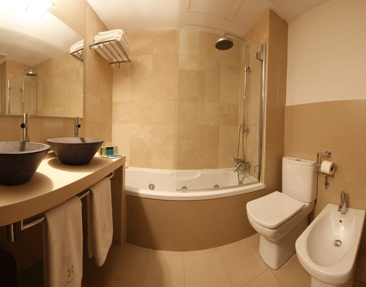 Hotel YIT El Postigo