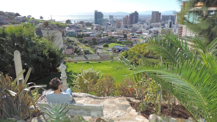 Signal Hill Lodge
