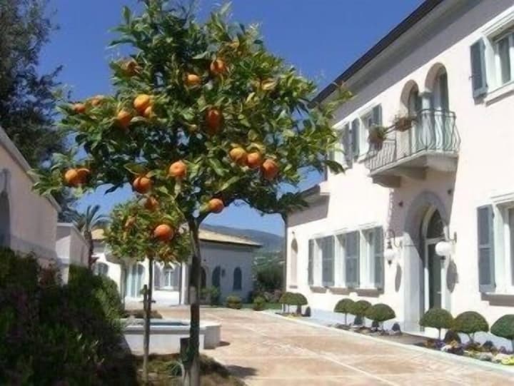 Villa Ersilia Hotel Resturant