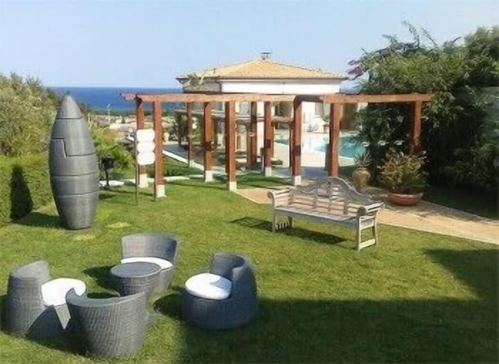 Villa Ersilia Hotel Resturant