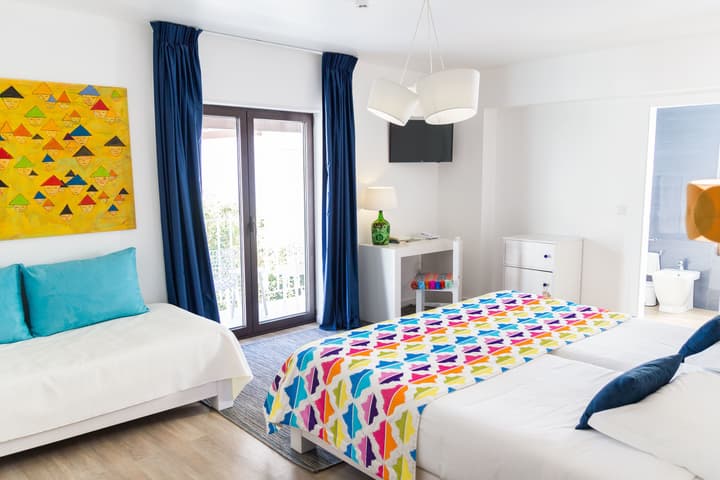 Boutique Hotel Casa do Outeiro - Arts & Crafts