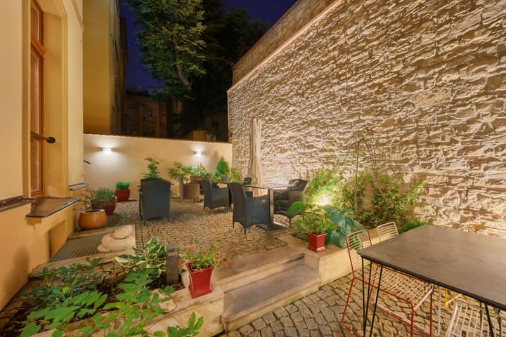 Hunger Wall Residence