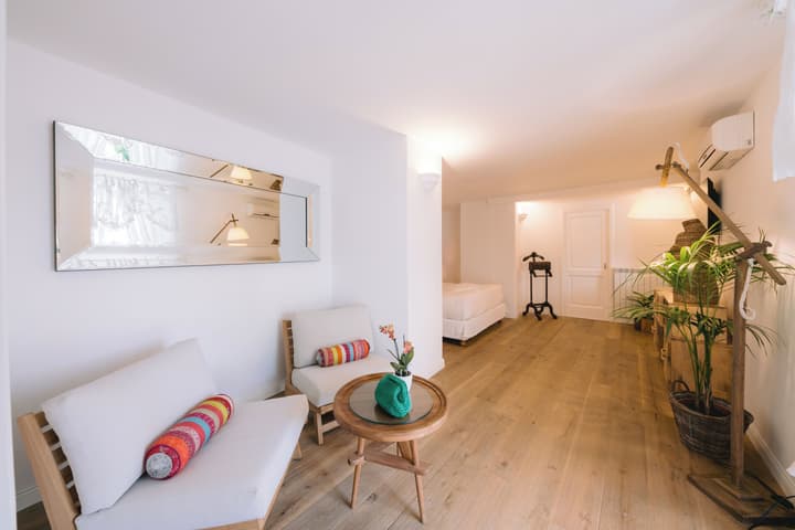 Villa Mary Suites