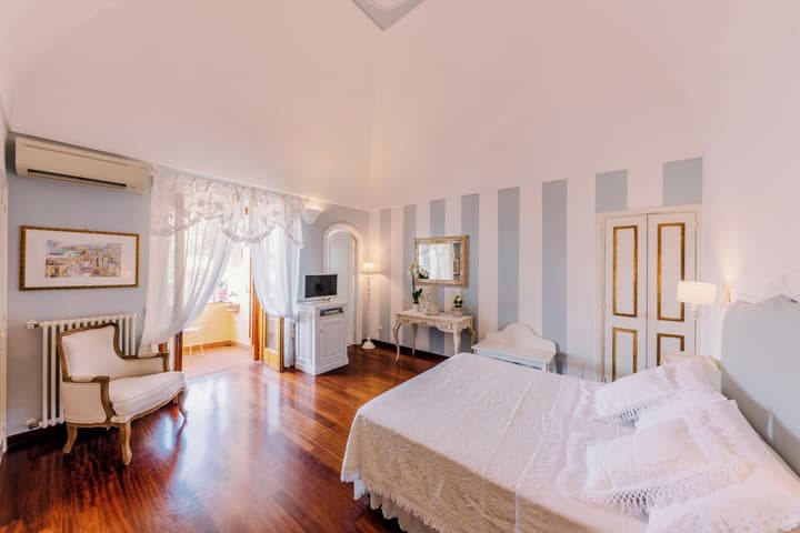 Villa Mary Suites