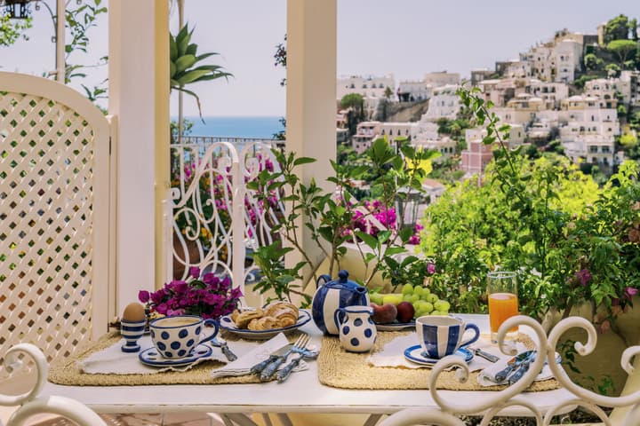 Villa Mary Suites
