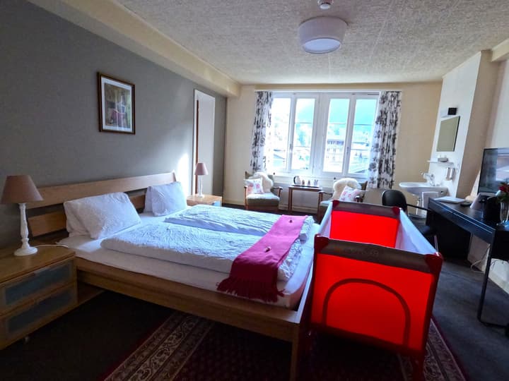 Alpenrose Hotel & Gardens