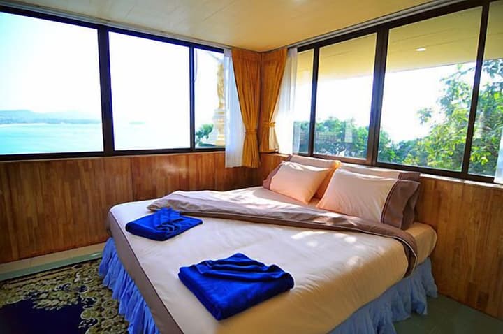 Baan Karon Hill Phuket Resort