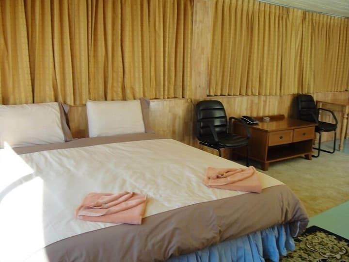 Baan Karon Hill Phuket Resort