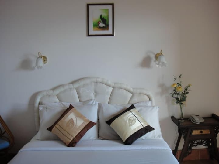 Baan Karon Hill Phuket Resort