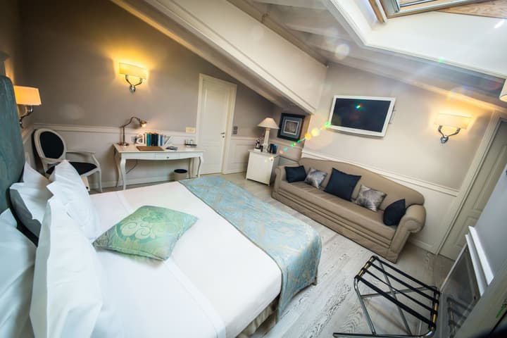 Victoria Hotel Letterario