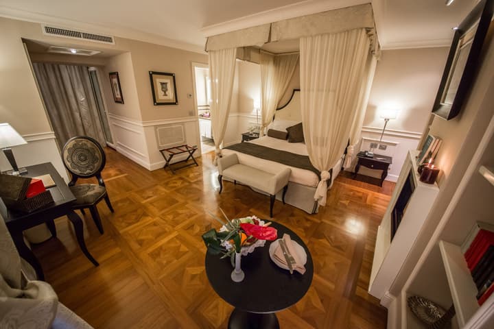 Victoria Hotel Letterario