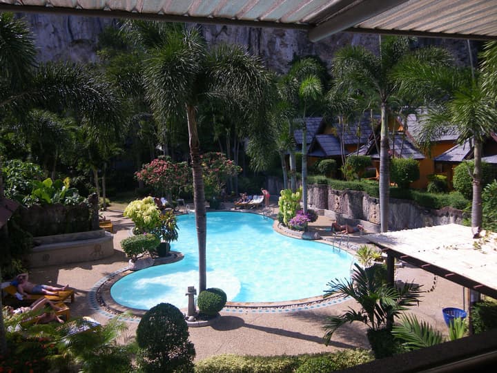 Diamond Cave Resort