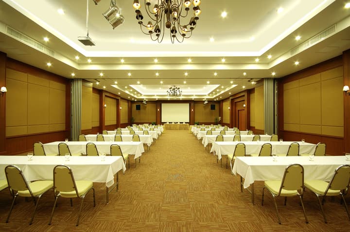 Palm Galleria Resort