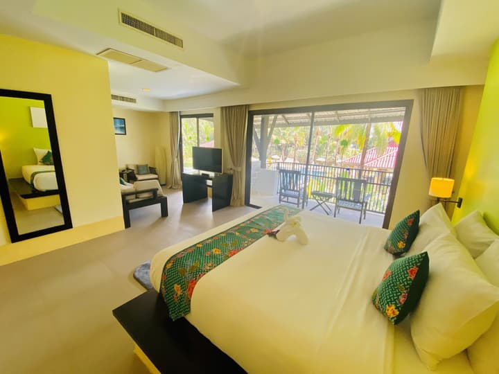Palm Galleria Resort