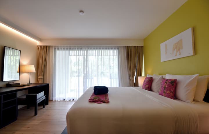 Palm Galleria Resort