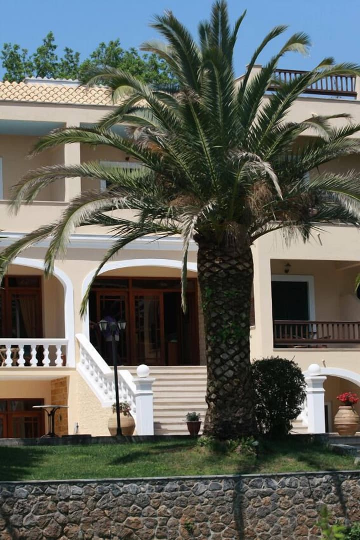 Fiori Hotel