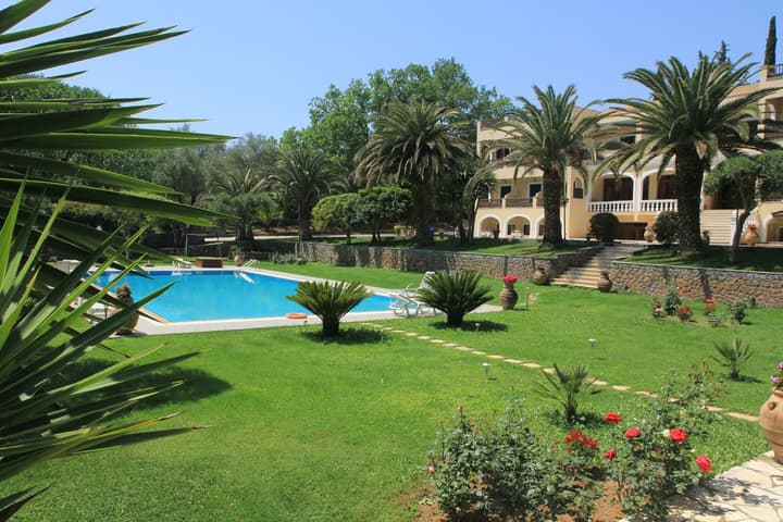 Fiori Hotel