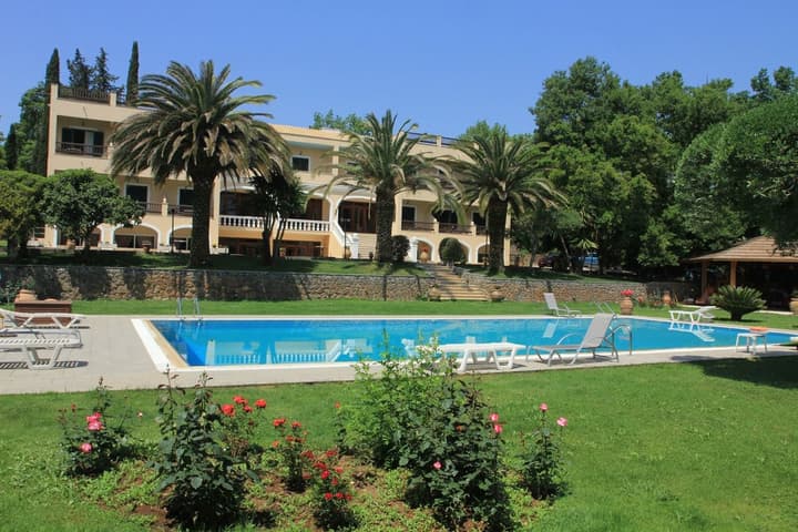 Fiori Hotel